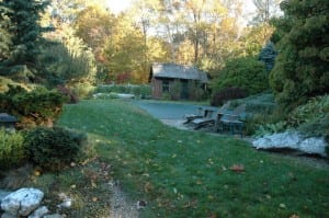 low maintenance lawn-landscape bed-salsedo